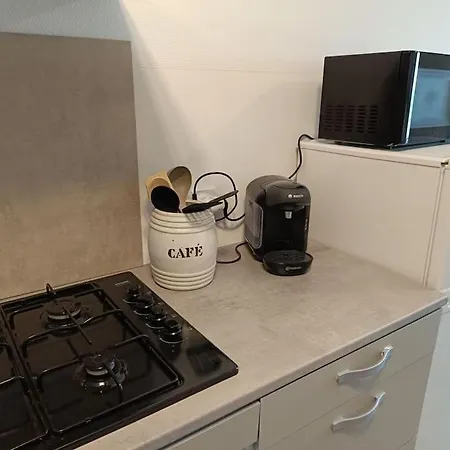 Sur La Viarhona Apartment